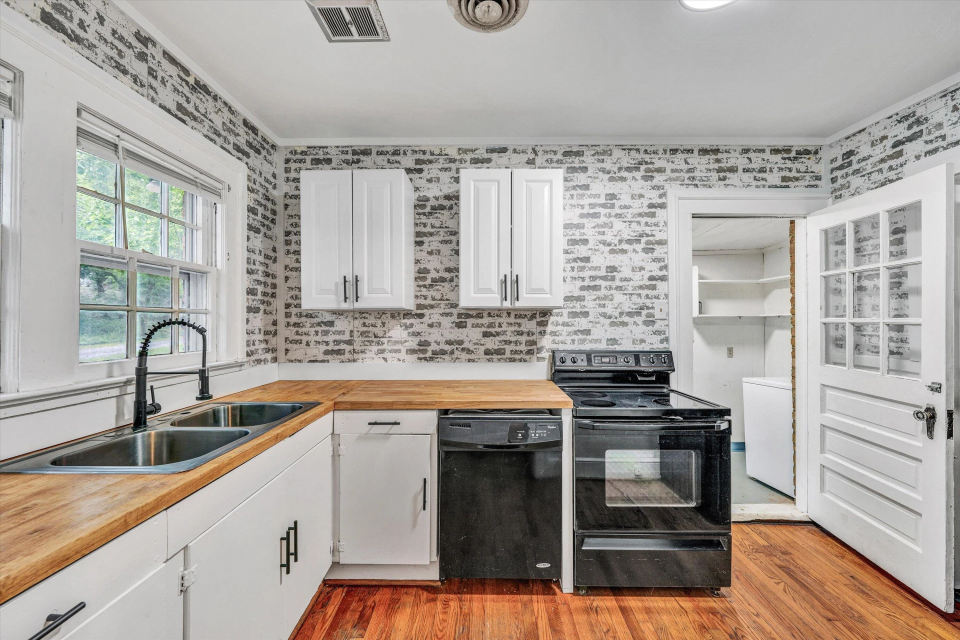 1612 Conehurst BLVD - Photo 13