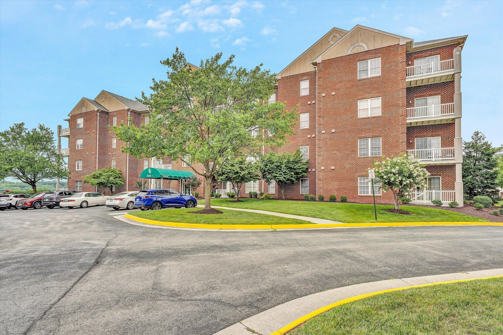 4434 Pheasant Ridge RD #APT 407 - Photo 4
