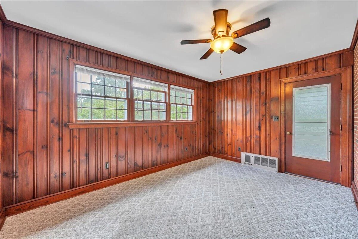 1610 Wilbur RD SW - Photo 18