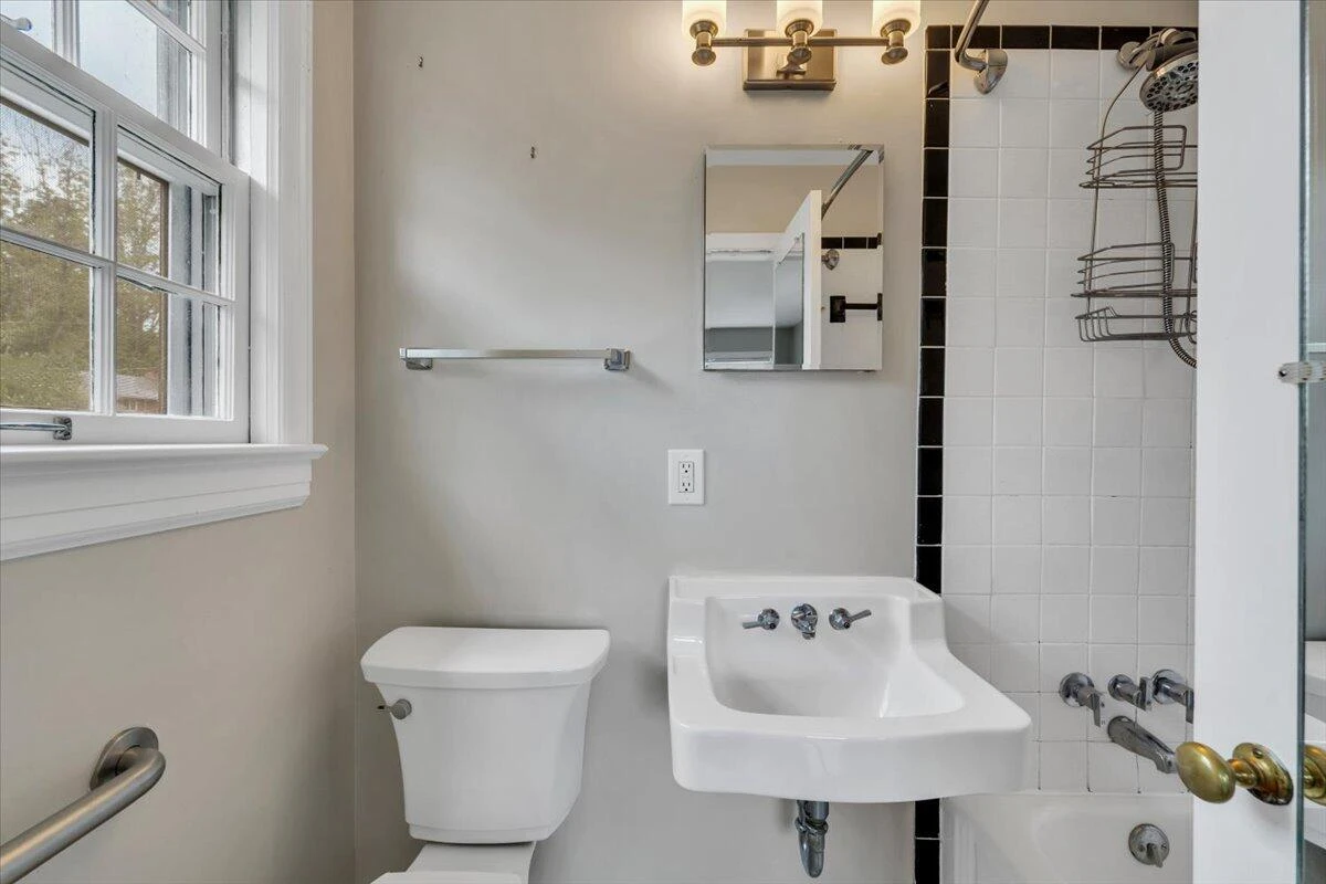 1610 Wilbur RD SW - Photo 30
