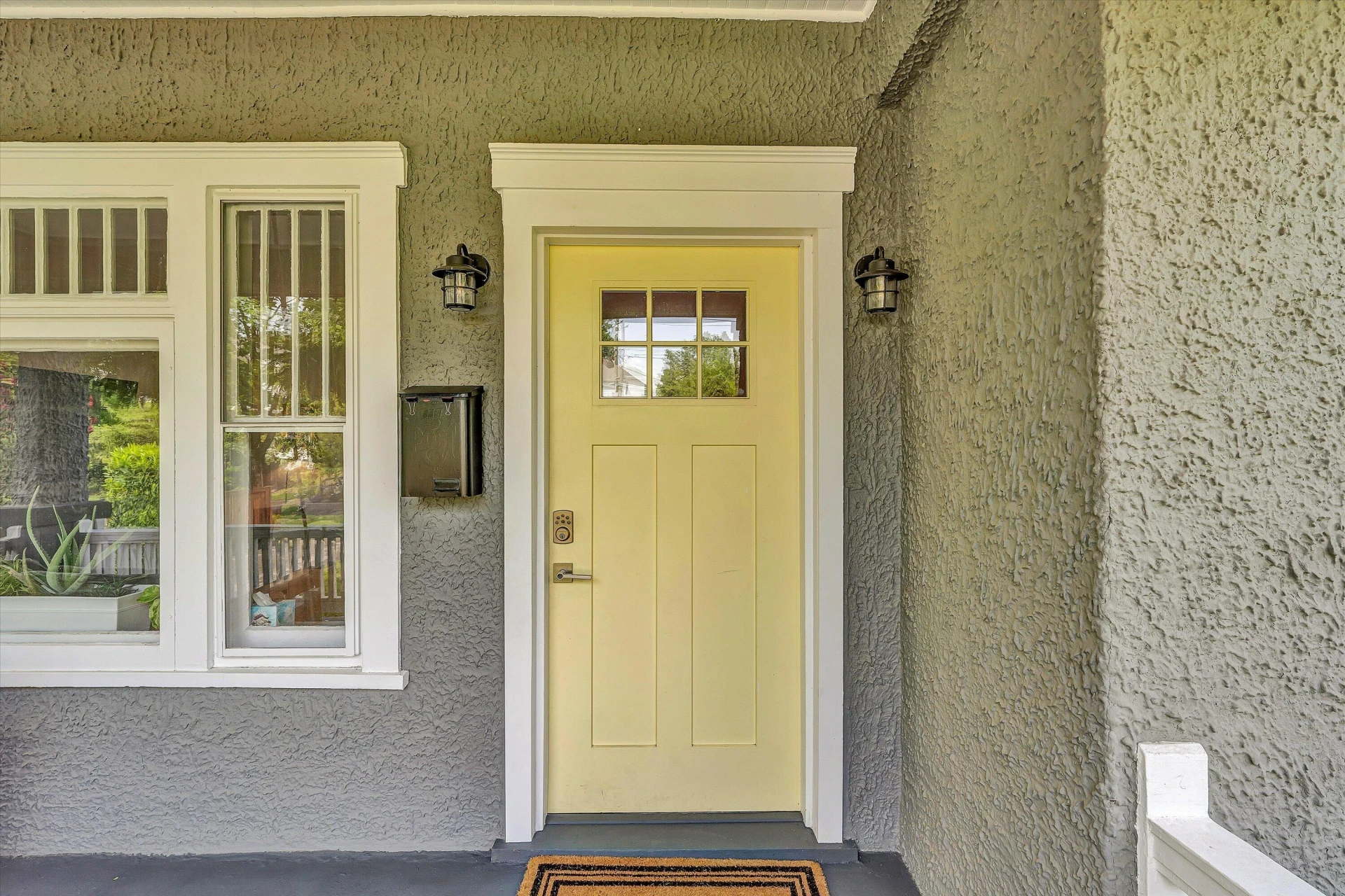 2214 Wycliffe AVE SW - Photo 5