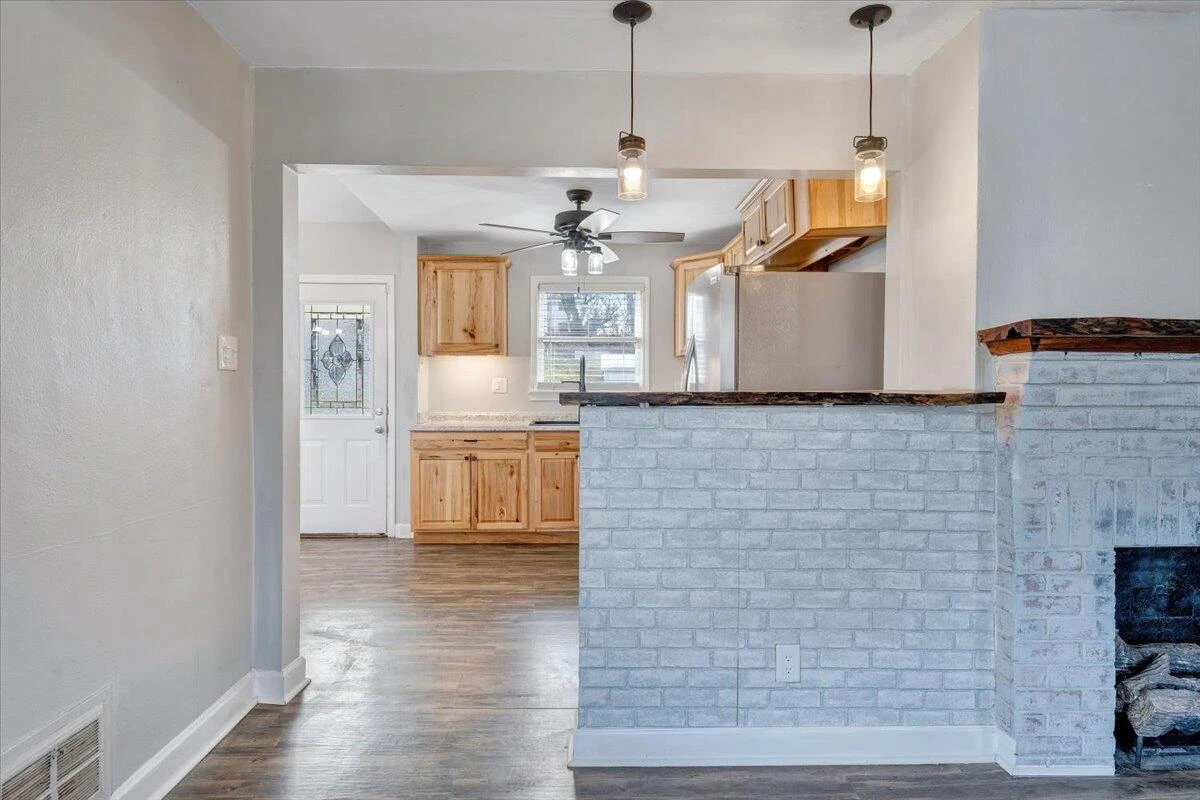 1902 Springfield AVE - Photo 10