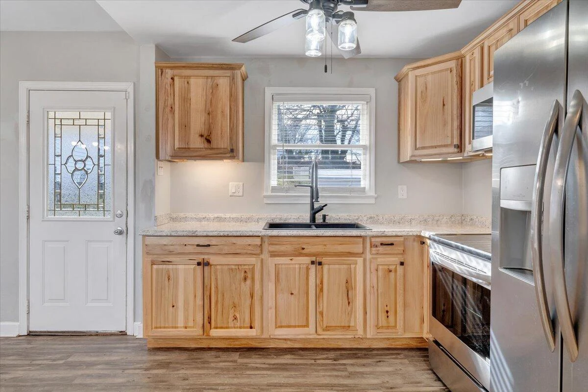 1902 Springfield AVE - Photo 12