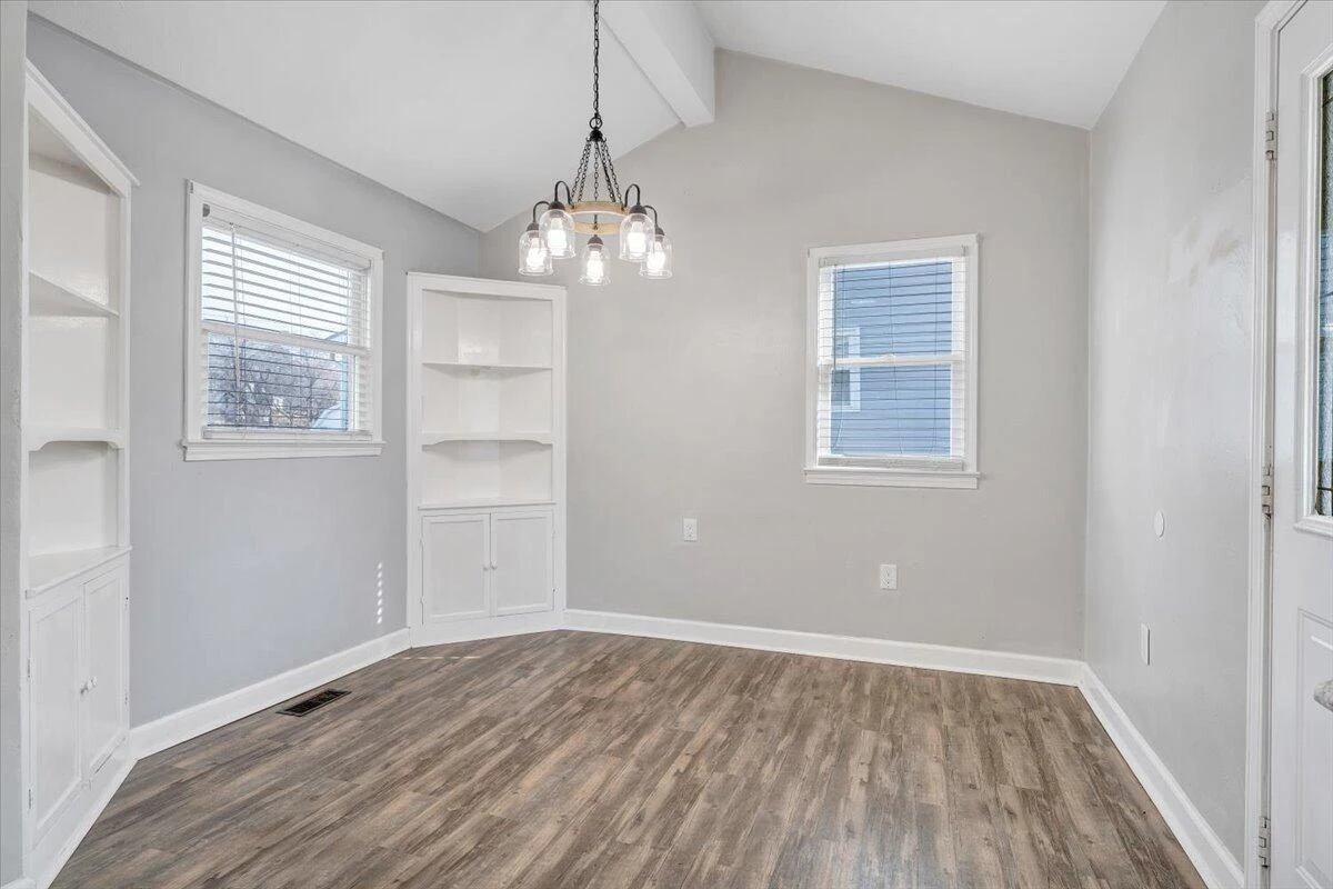 1902 Springfield AVE - Photo 14
