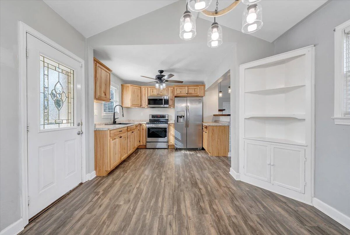1902 Springfield AVE - Photo 16
