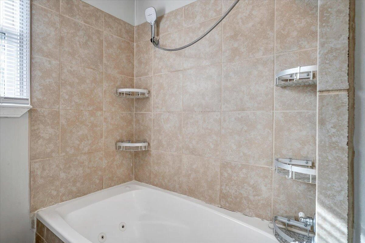 1902 Springfield AVE - Photo 22