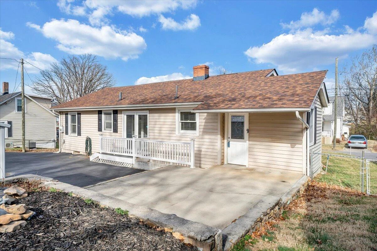 1902 Springfield AVE - Photo 29