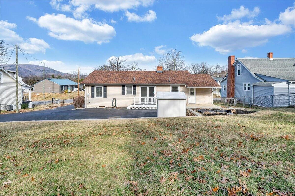 1902 Springfield AVE - Photo 32