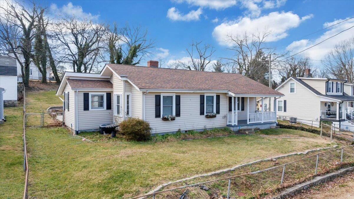 1902 Springfield AVE - Photo 38