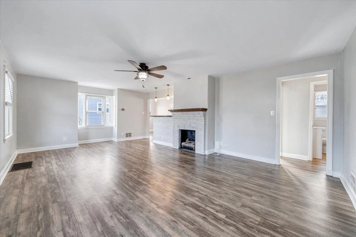 1902 Springfield AVE - Photo 8
