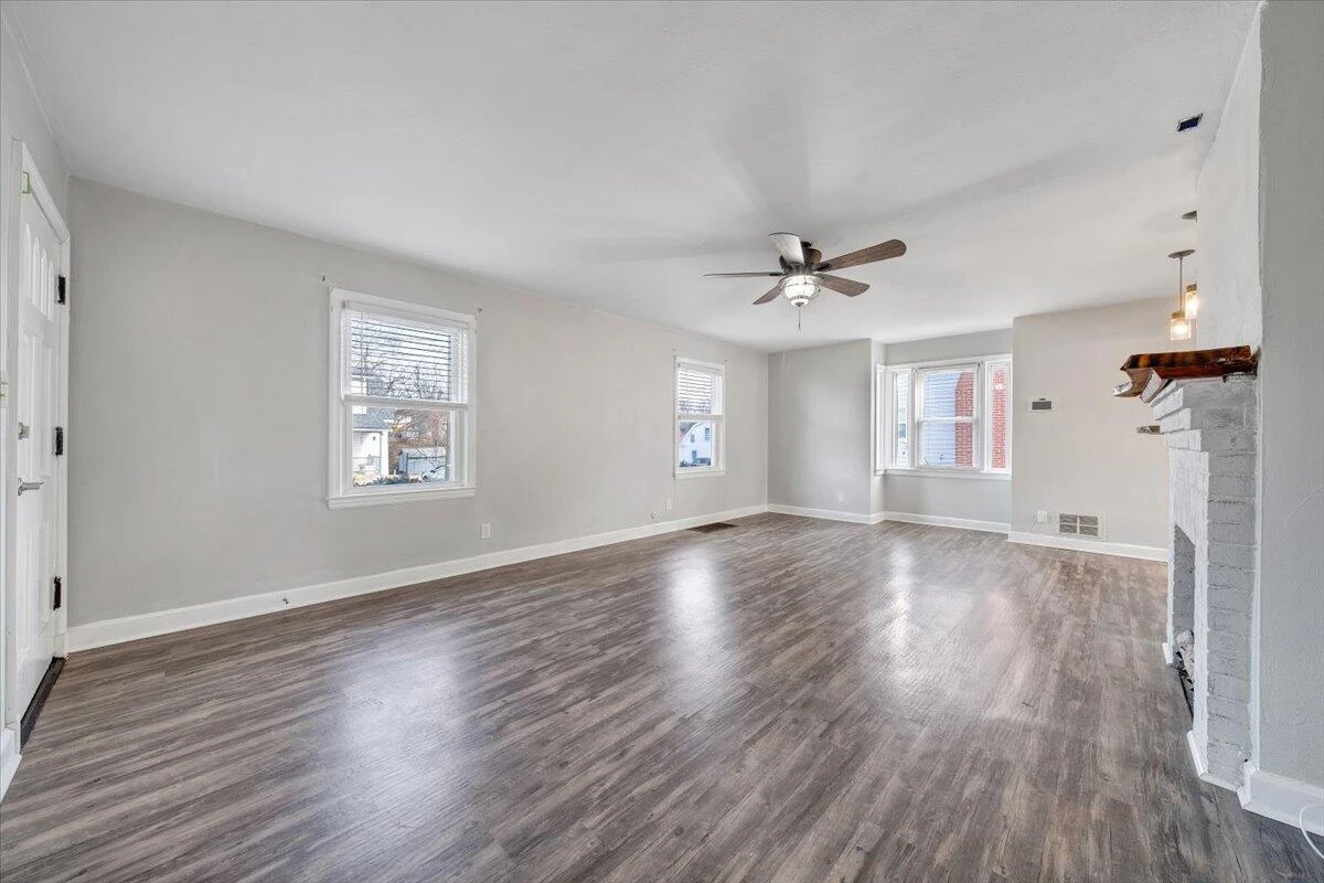1902 Springfield AVE - Photo 9