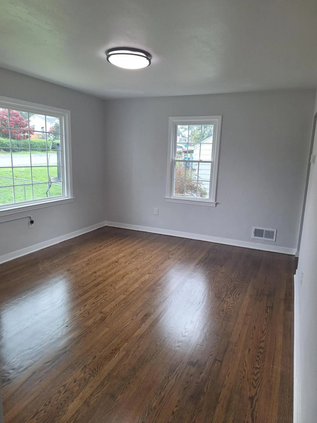 4034 Maine AVE NW - Photo 13