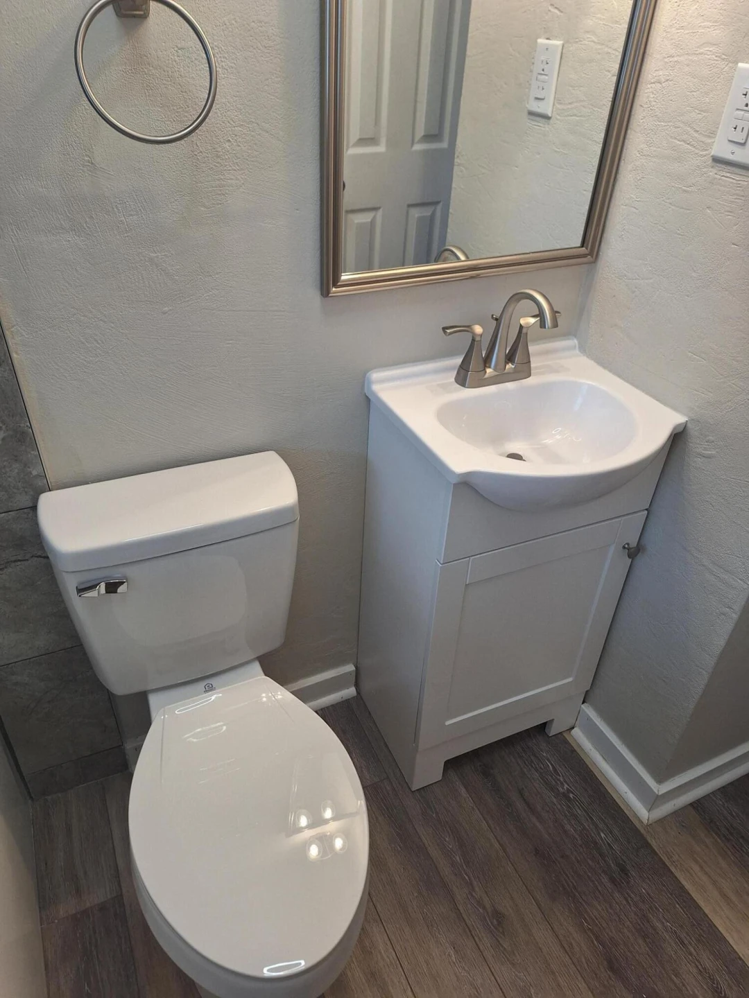 4034 Maine AVE NW - Photo 16
