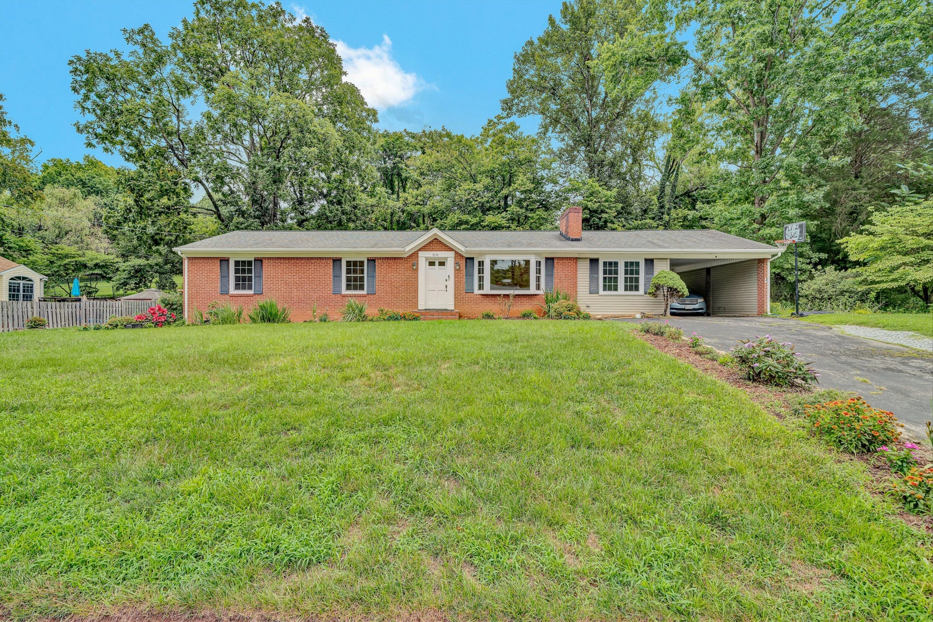 3636 Kentland DR