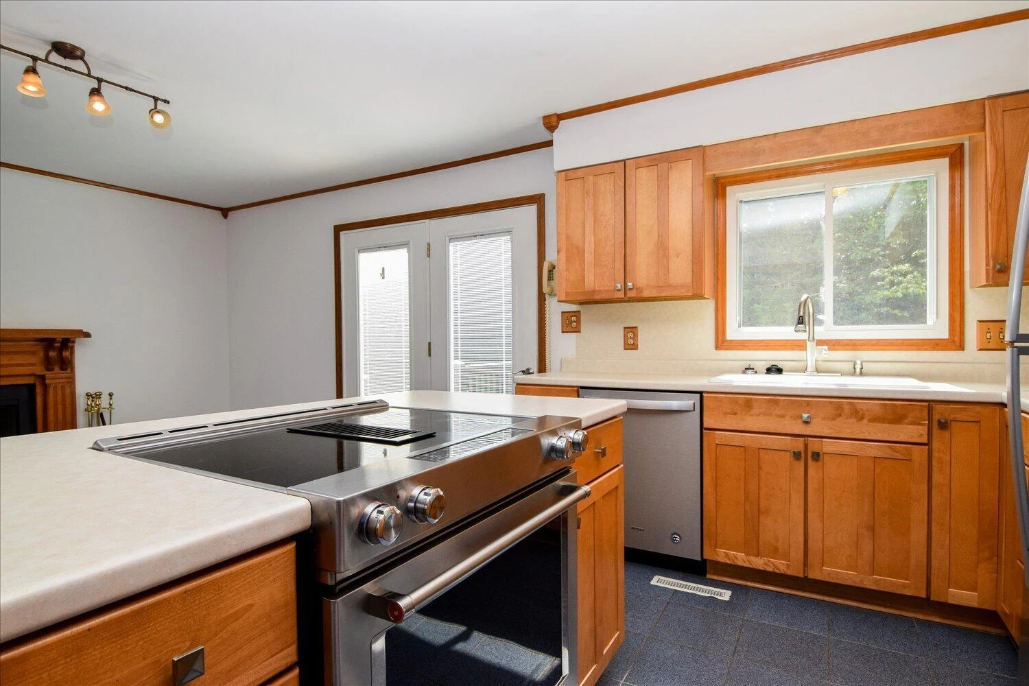 380 Andrew DR - Photo 16