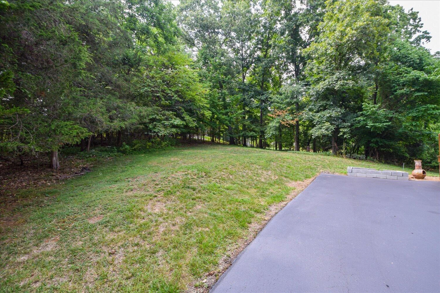 380 Andrew DR - Photo 31