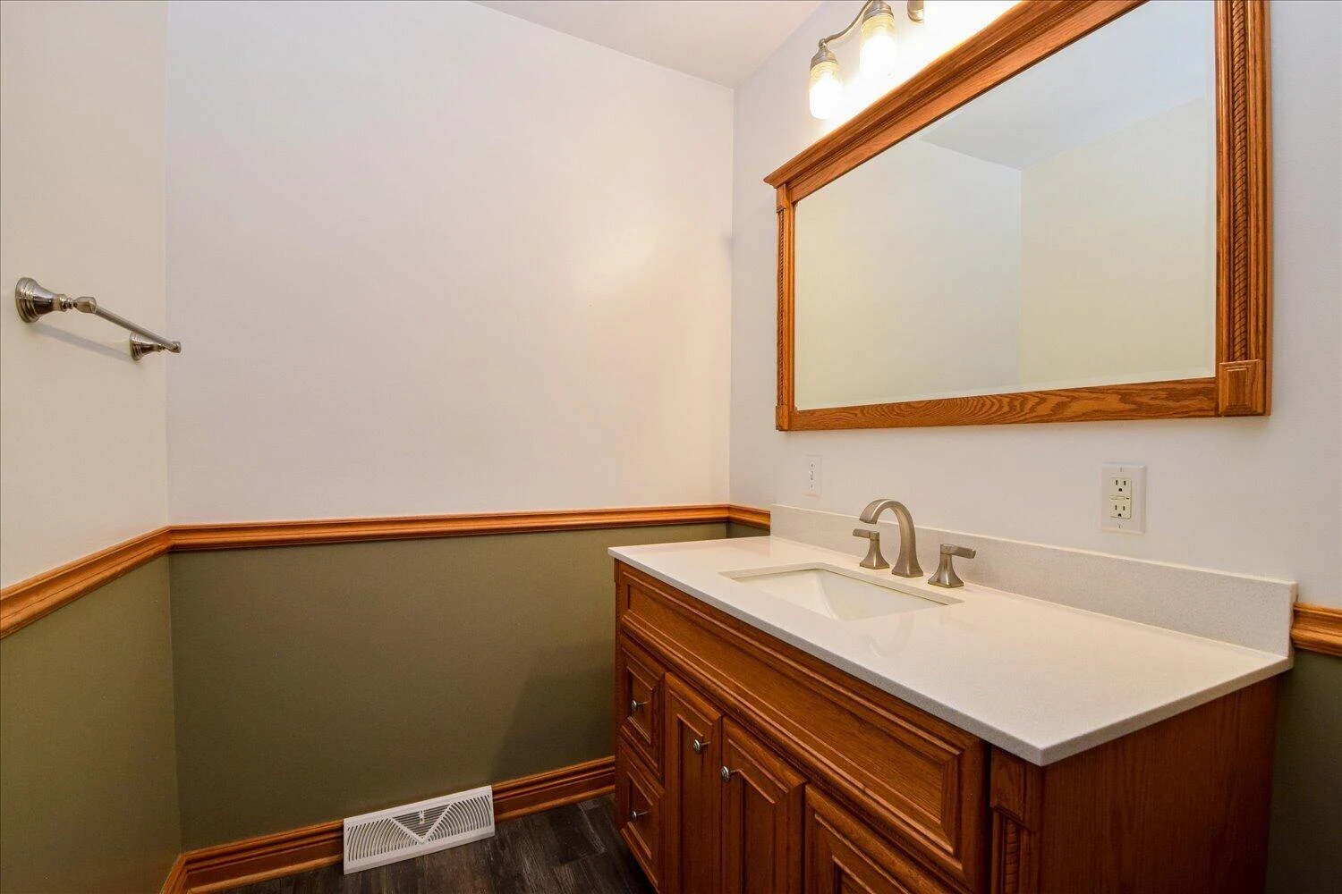 380 Andrew DR - Photo 5