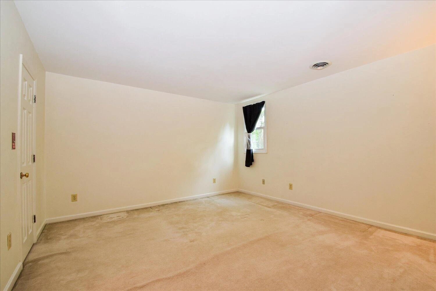 380 Andrew DR - Photo 9