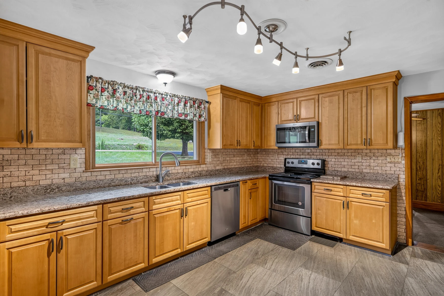 2217 Blue Ridge Springs RD - Photo 10