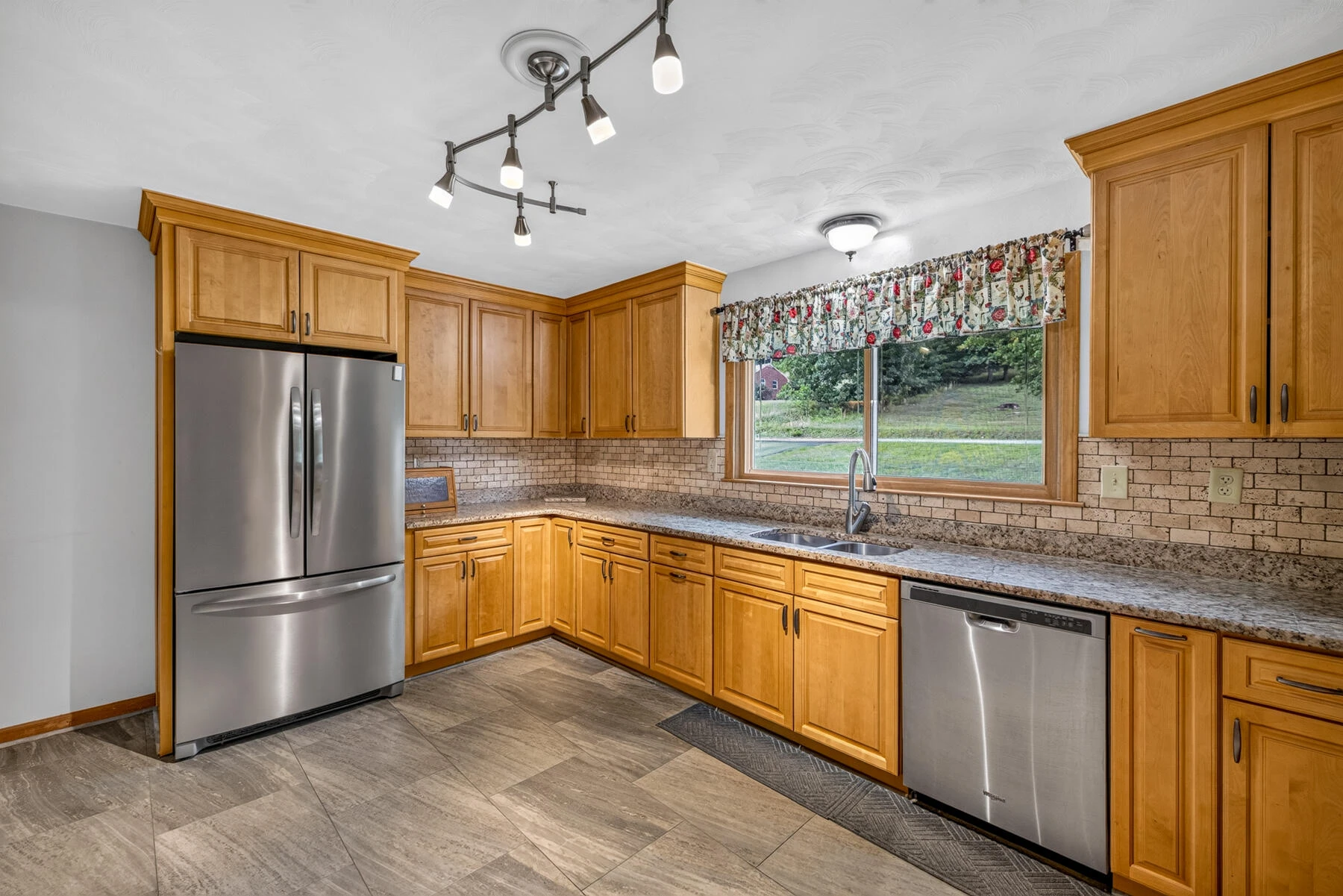 2217 Blue Ridge Springs RD - Photo 11