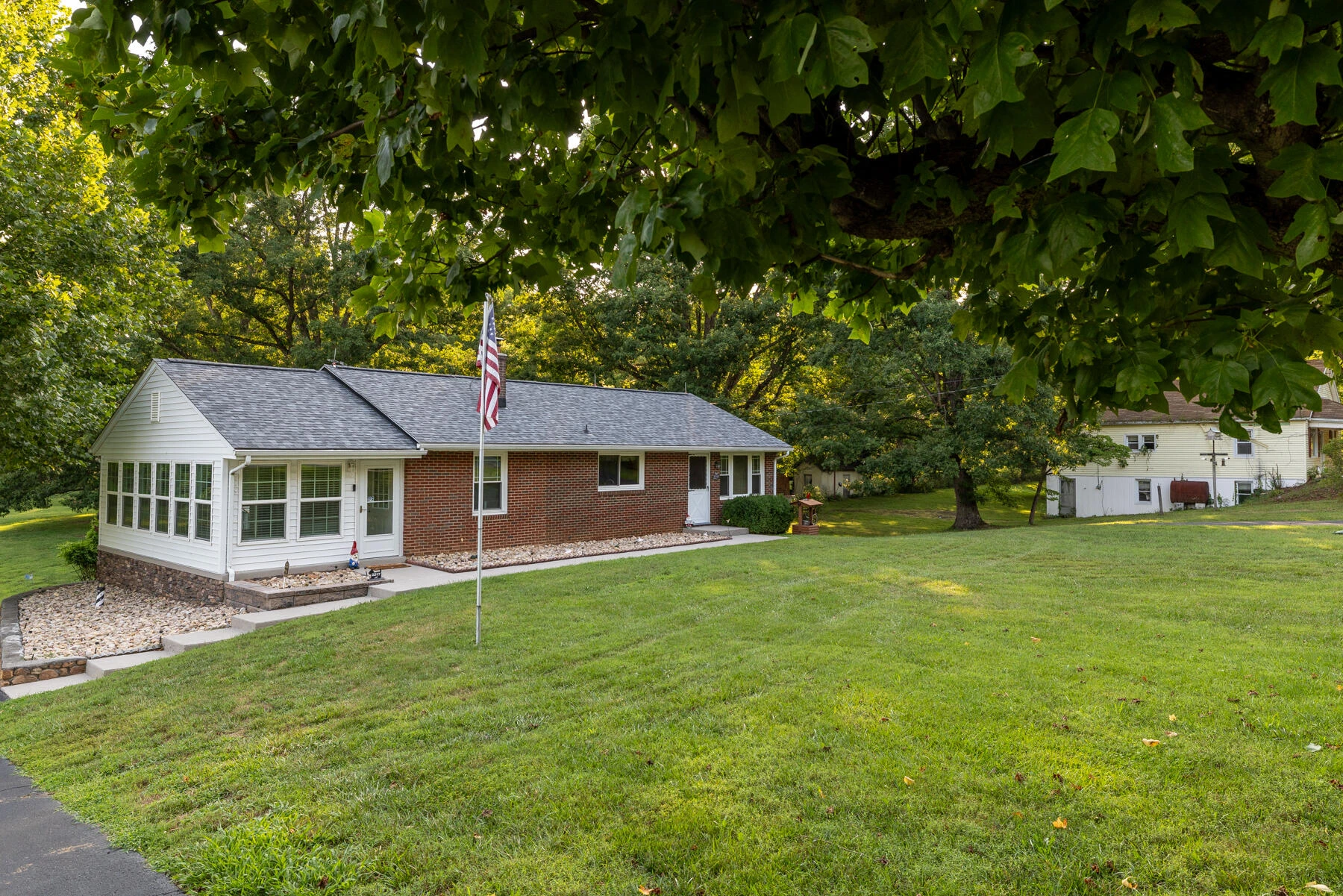 2217 Blue Ridge Springs RD - Photo 4