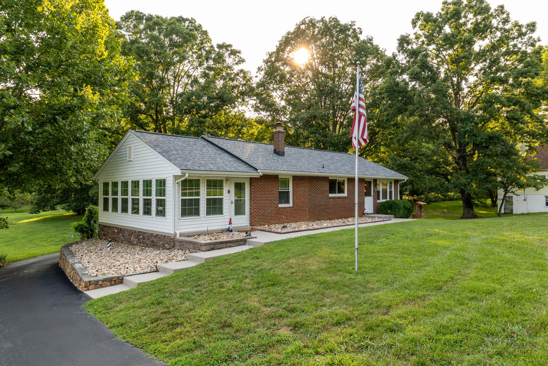 2217 Blue Ridge Springs RD - Photo 5