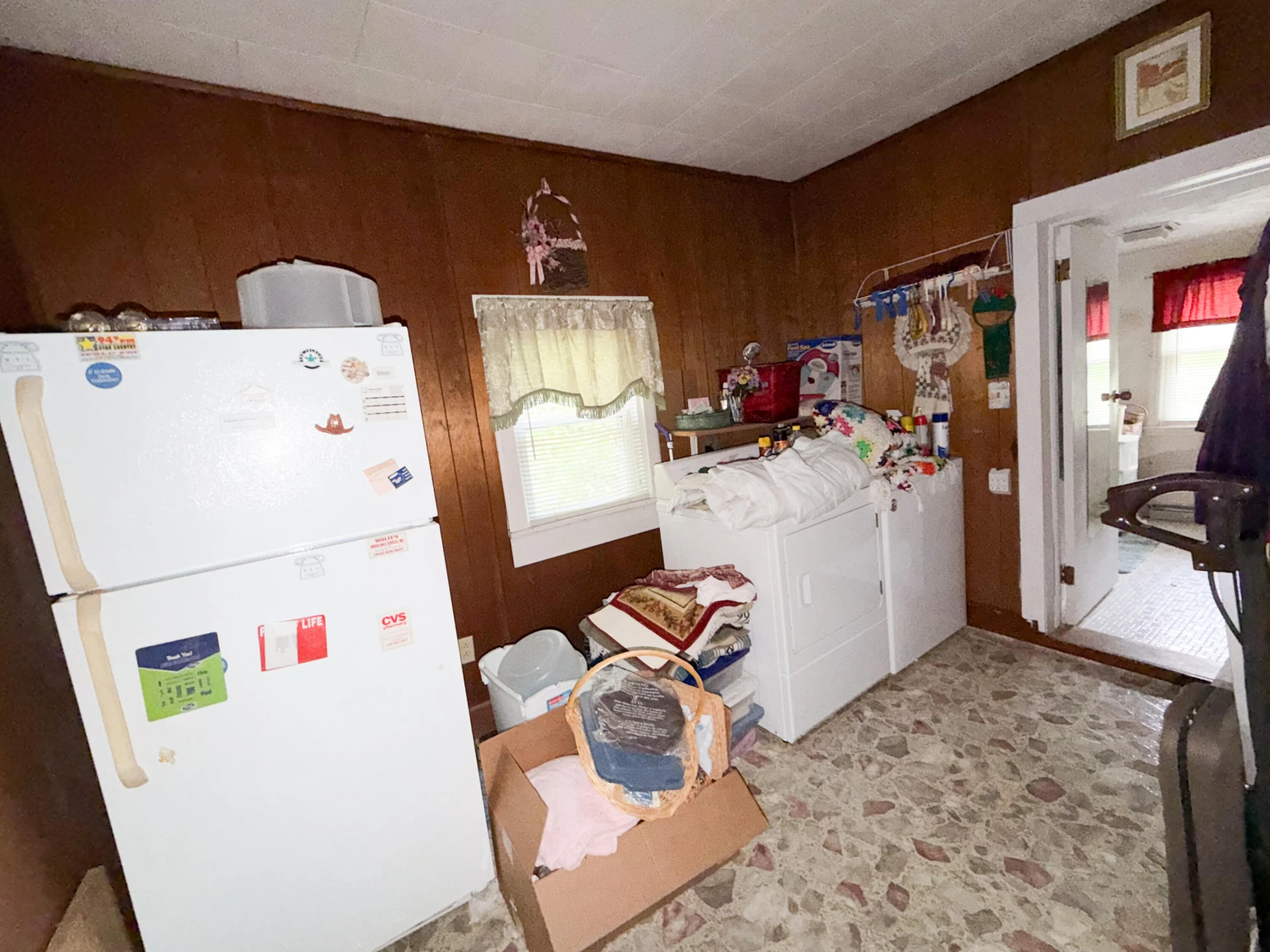 644 Ashwood DR - Photo 15