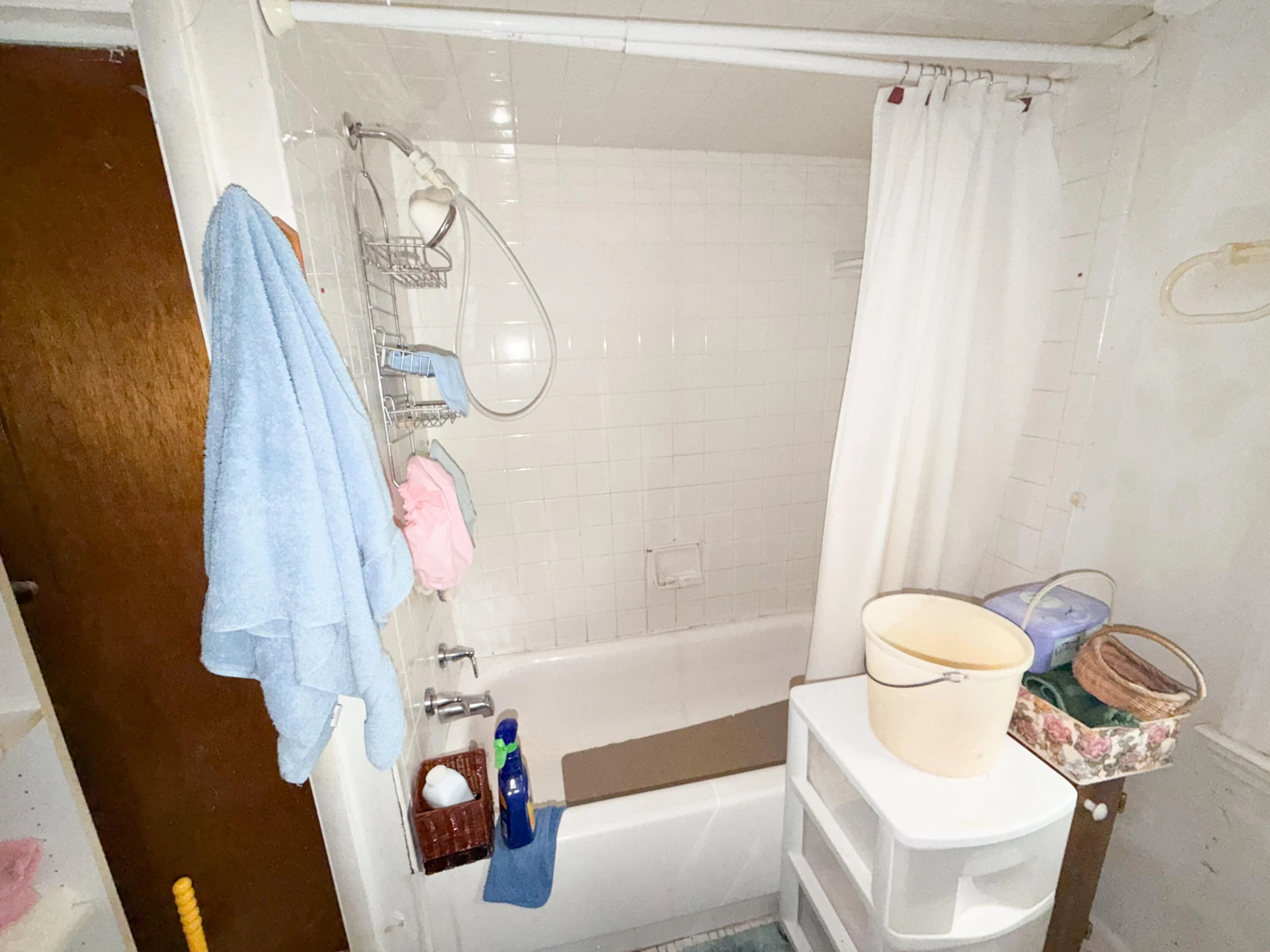 644 Ashwood DR - Photo 17