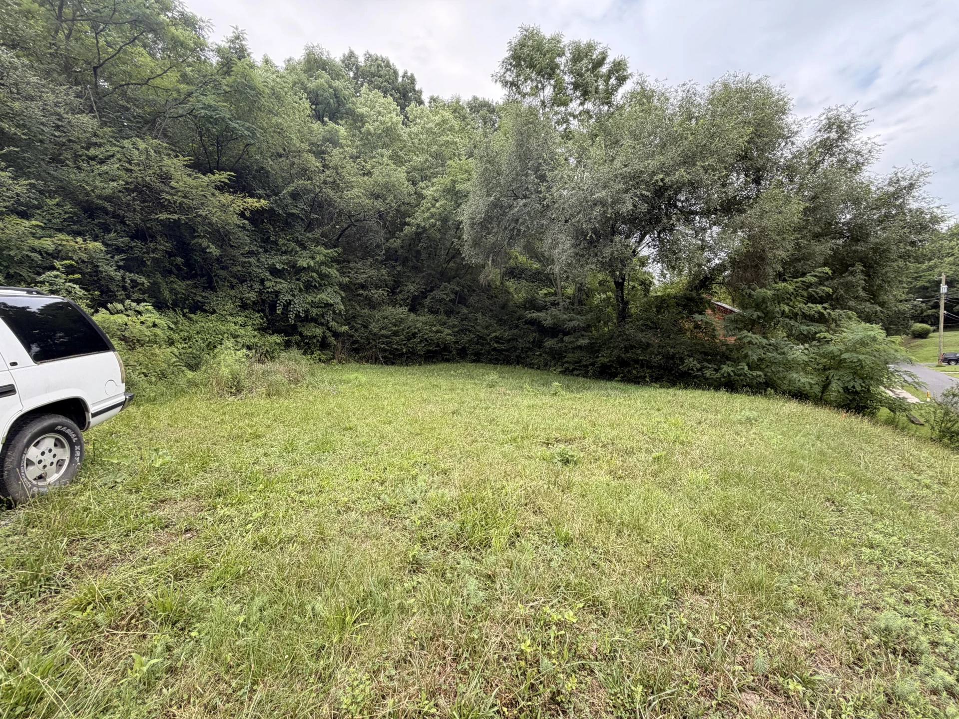 705 Coleman ST - Photo 4