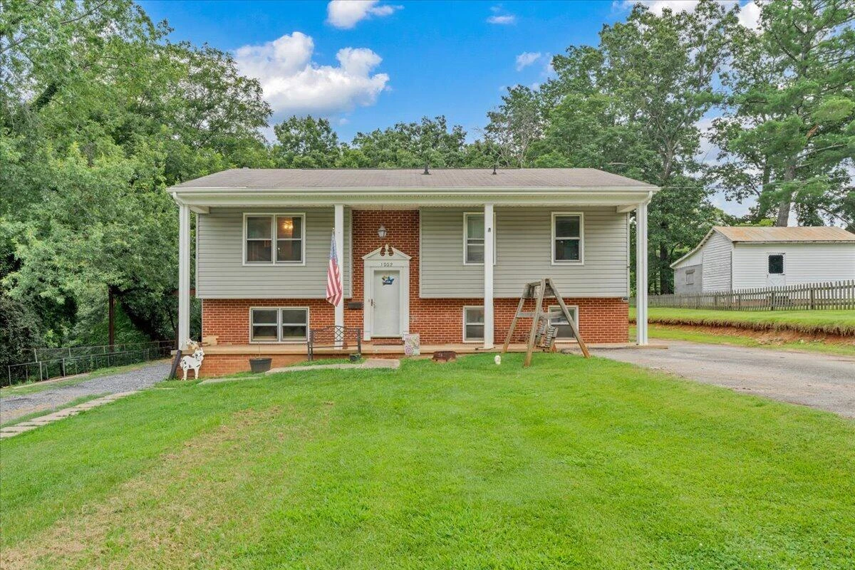 1002 Galax ST - Photo 2