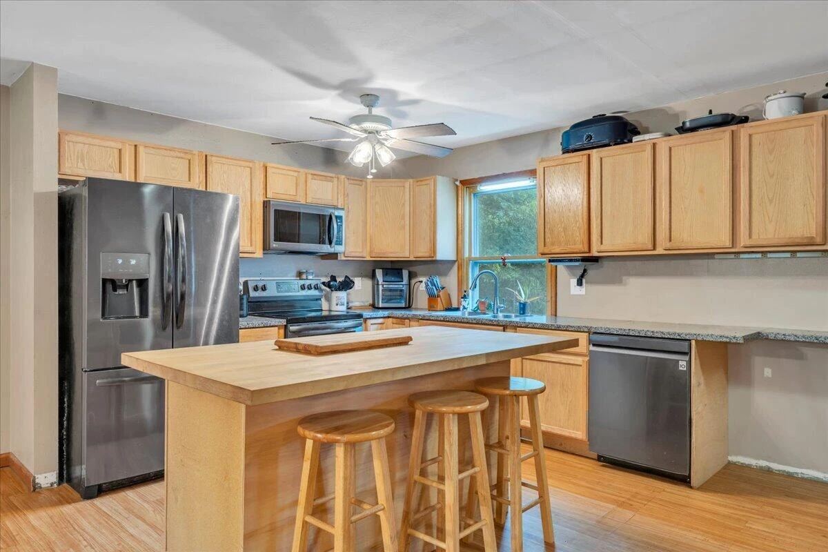 1002 Galax ST - Photo 4