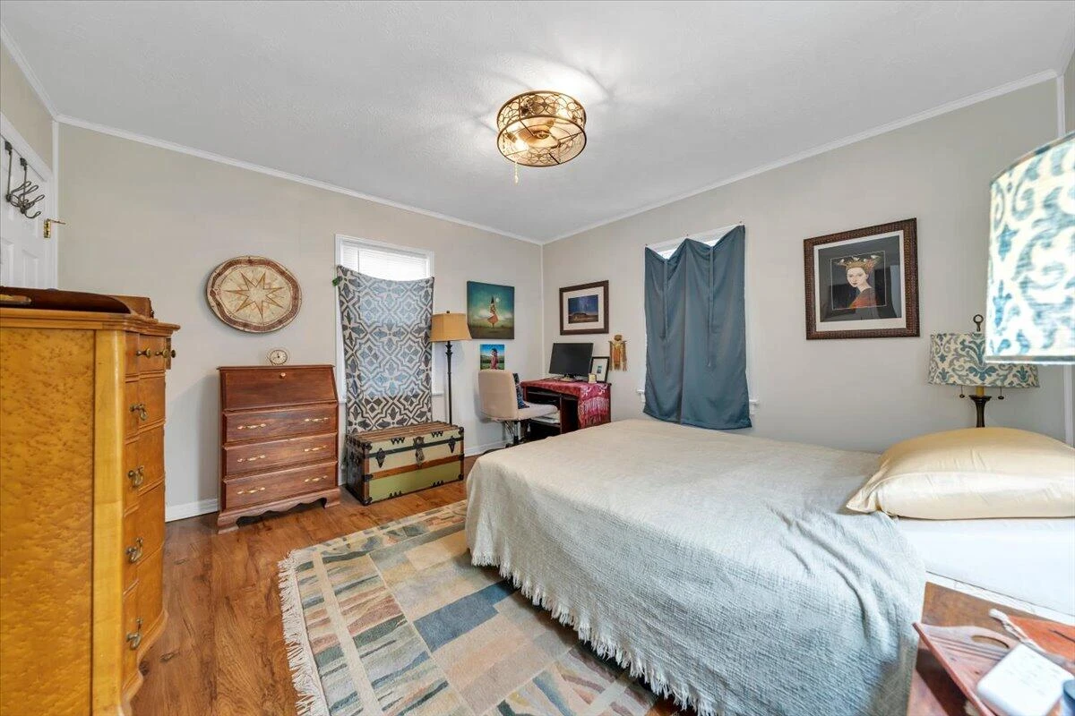 513 20th ST NW - Photo 15