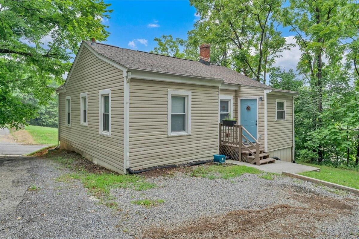 513 20th ST NW - Photo 24