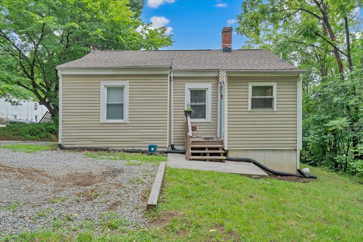 513 20th ST NW - Photo 26