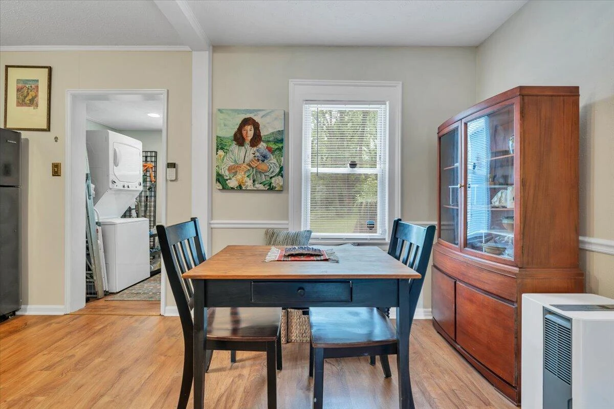 513 20th ST NW - Photo 8