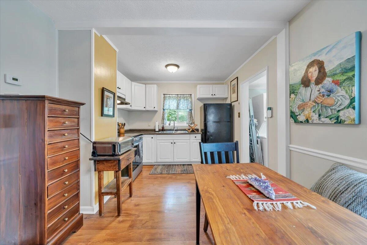 513 20th ST NW - Photo 9