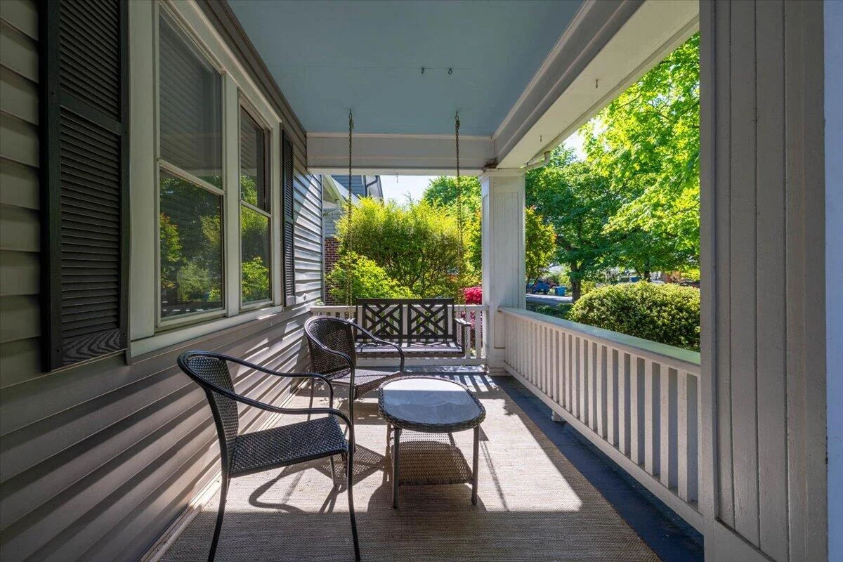 2227 Westover AVE SW - Photo 2