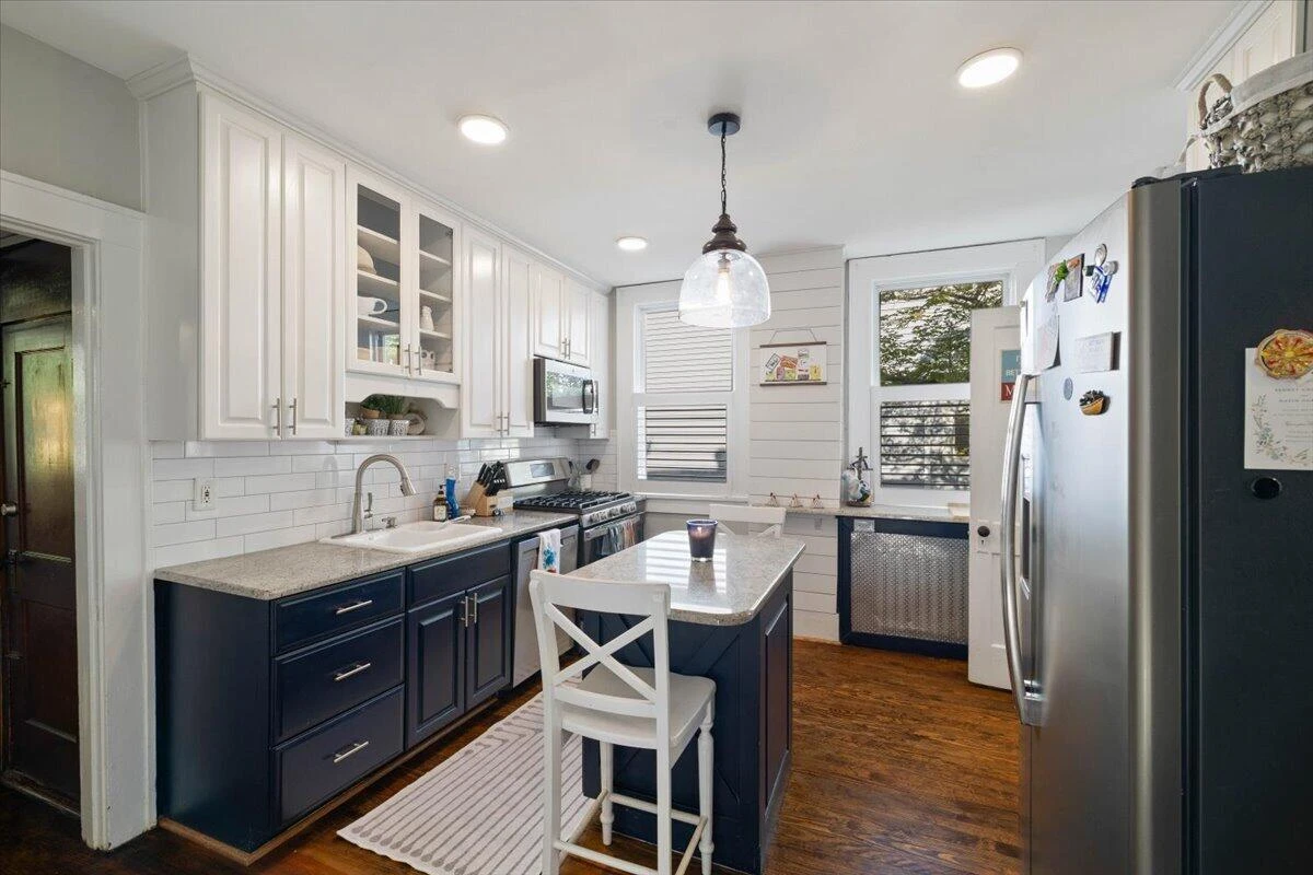2227 Westover AVE SW - Photo 8