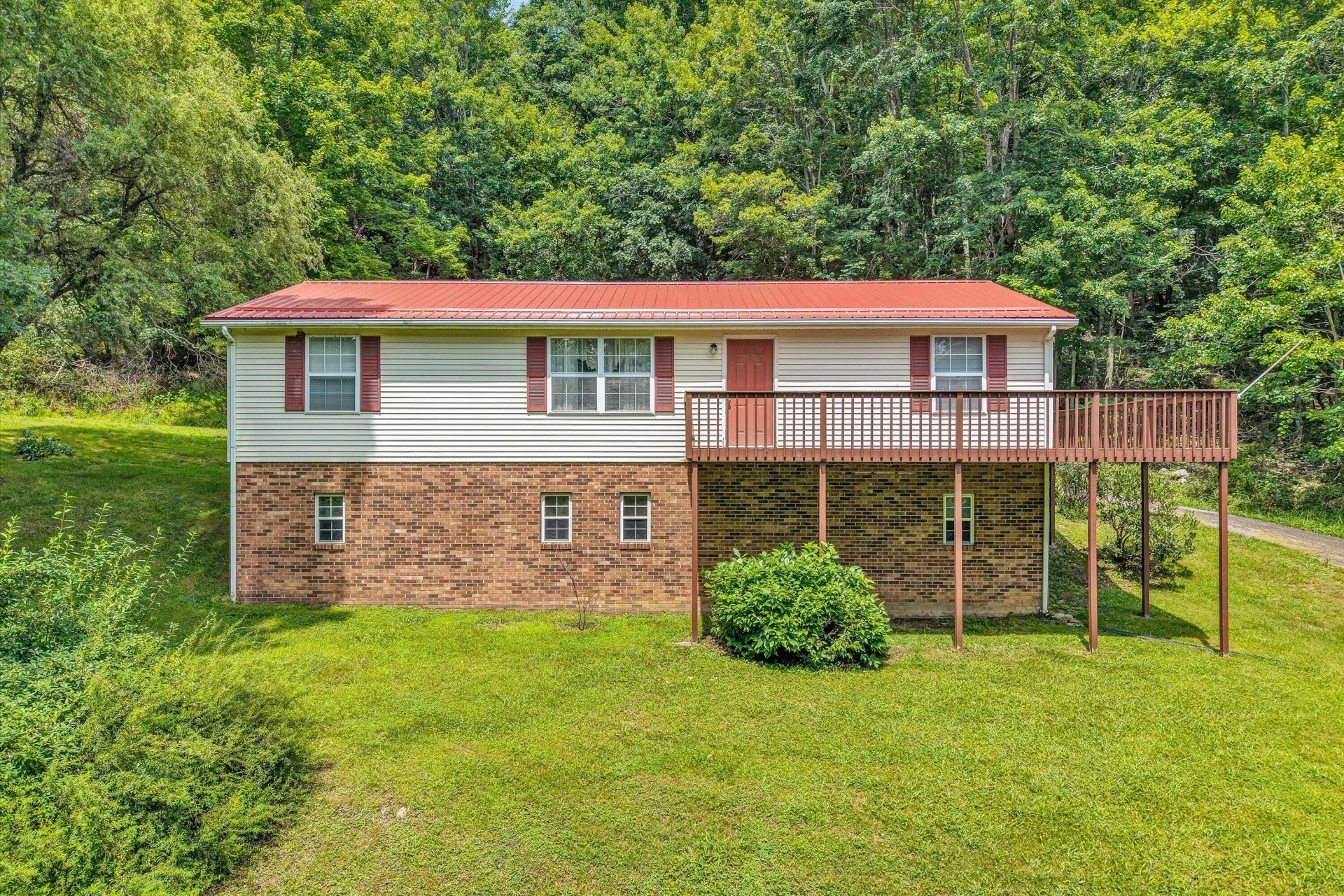 1891 Happy Hollow RD