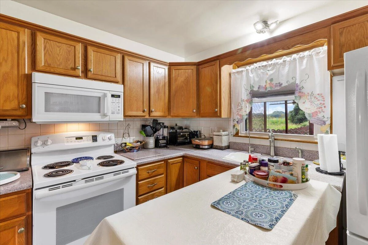 1915 Glenroy ST NW - Photo 13