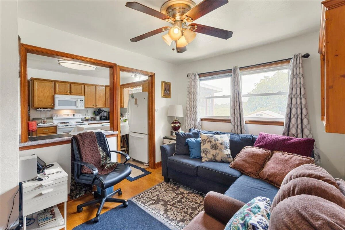 1915 Glenroy ST NW - Photo 15