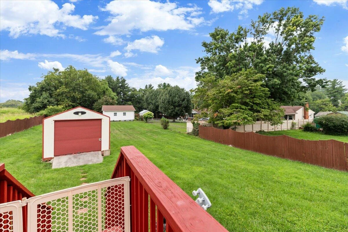 1915 Glenroy ST NW - Photo 34