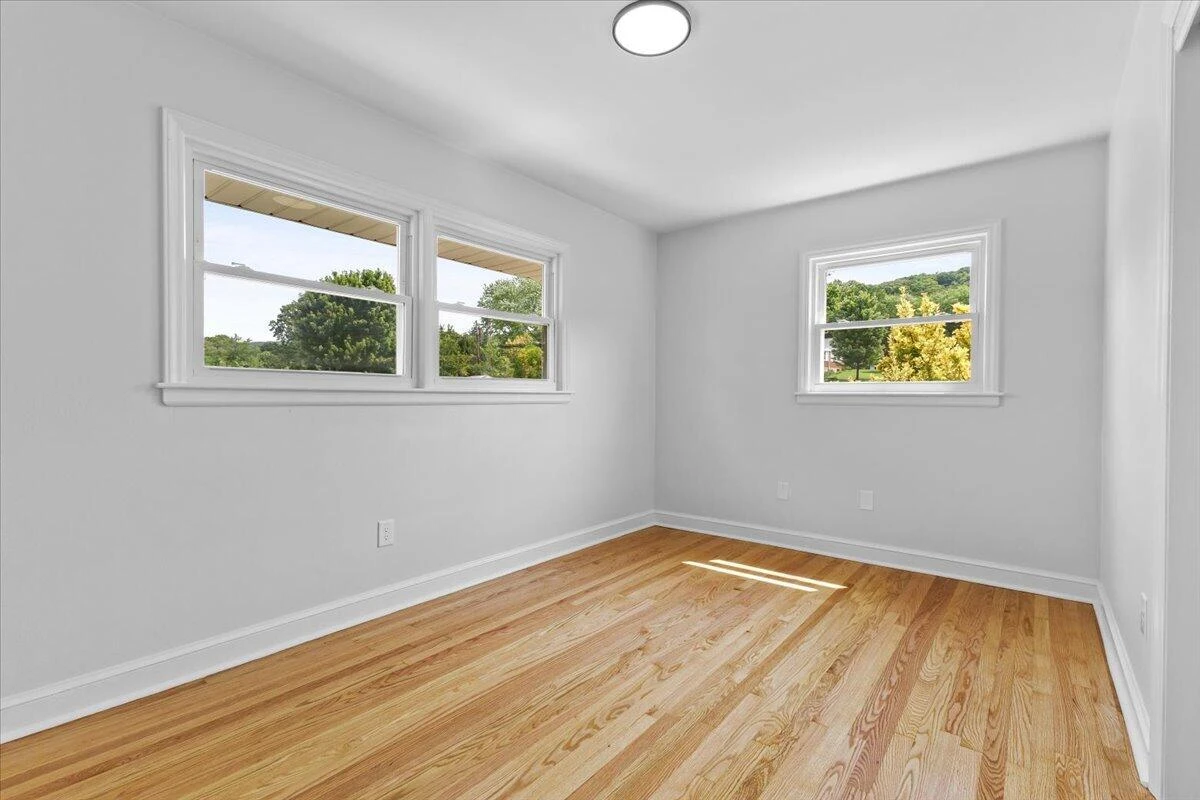 503 Palisades DR - Photo 14