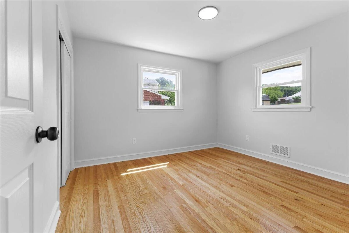 503 Palisades DR - Photo 16