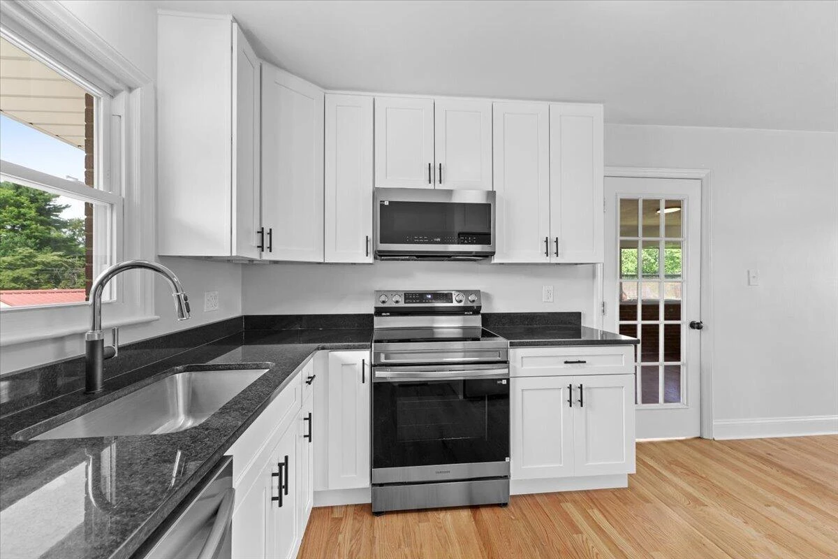 503 Palisades DR - Photo 4