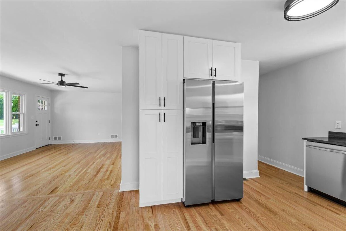 503 Palisades DR - Photo 5
