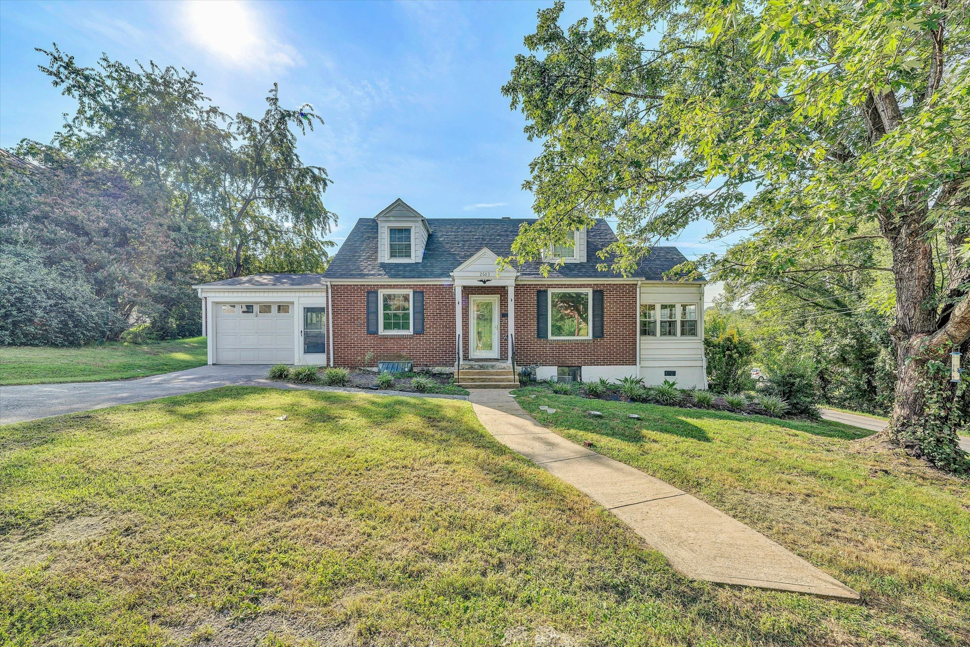 2603 Dell AVE NE - Photo 4