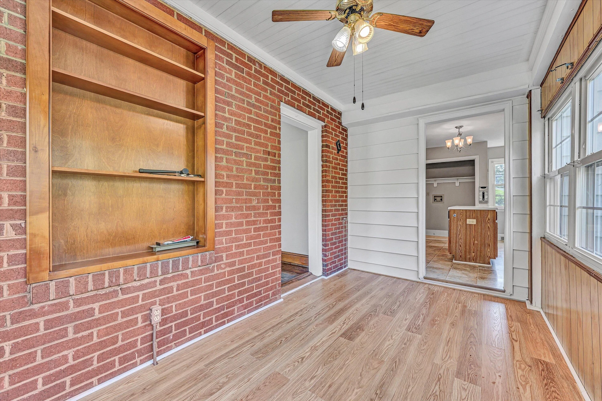 2603 Dell AVE NE - Photo 10