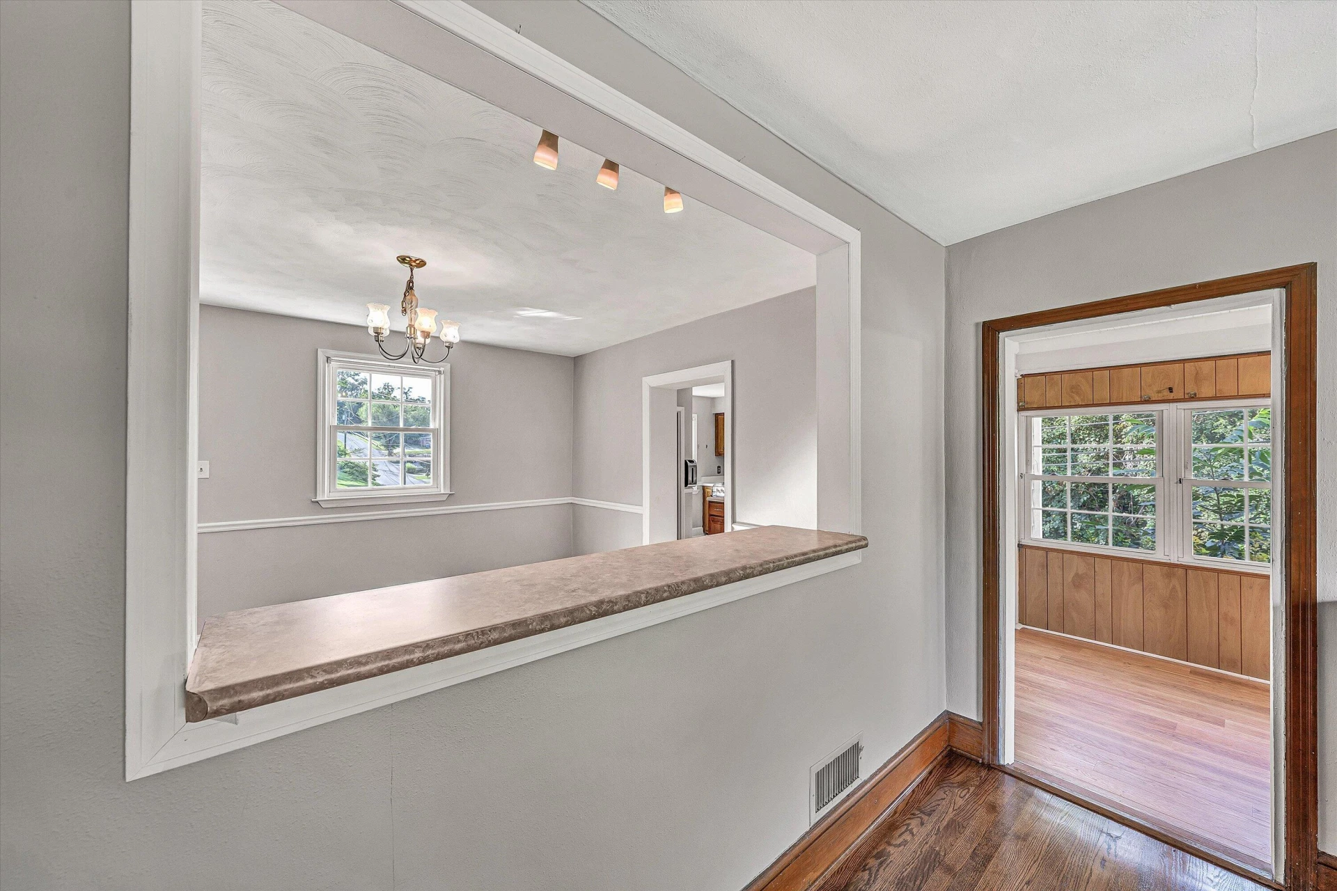 2603 Dell AVE NE - Photo 14