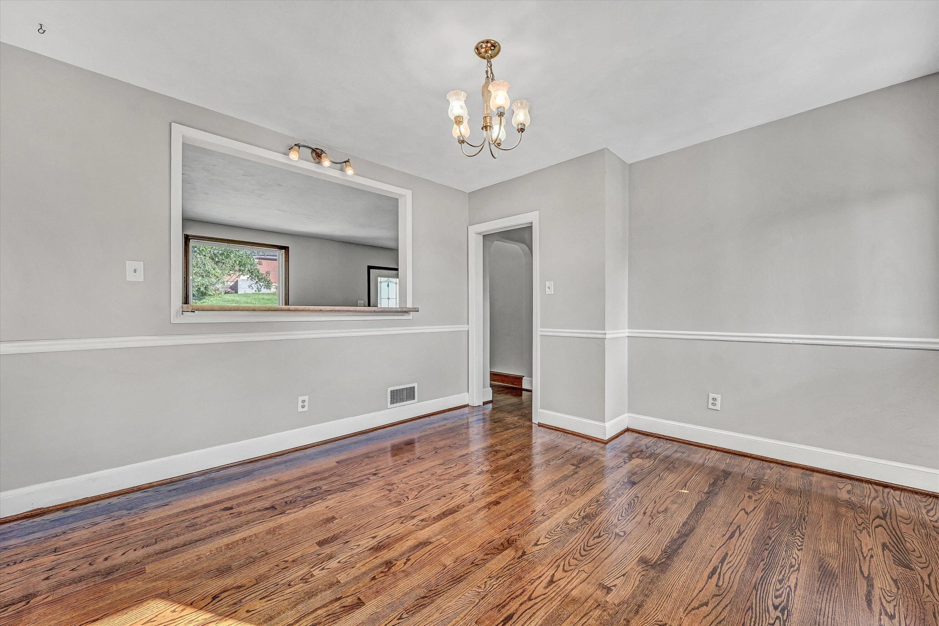 2603 Dell AVE NE - Photo 16
